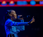 Shimwa Gaella ukunda cyane Papi Clever & Dorcas yabihamije asubiramo indirimbo yabo “Impamvu z'Ibifatika”