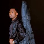 Eli Biremera yashyize hanze amashusho y'indirimbo "Ibirimo" yatumye akubitwa n'ibisambo