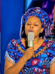 Giramahoro Claudine yishimiye kwibaruka, agaragaza impamvu yise umwana we Dusenge Mikelle