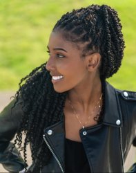 Miss Dusa yasohoye ‘Wambere'—Indirimbo yongeye guhamya ubuhanga bwe mu kuramya Imana