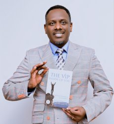 Mchungaji Richard Semariza alizungumzia kitabu chake cha "The VIP Inside of You" alikokuwa akiishi ambaye anadhani hafai