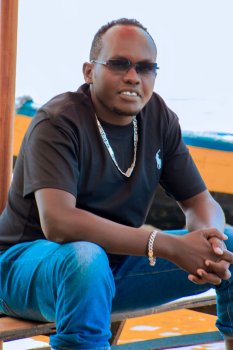 Rhumba Gospel ikomeje kugira isura nshya binyuze muri David n'indirimbo ye “Nta yindi Mana"