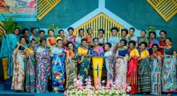 Aline Gahongayire ni umuterankunga mukuru: Integuza choir yateguje igitaramo kidasanzwe