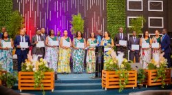 Wells Salvation Church yasengeye Abakuru b'Itorero, Abadiyakoni n'Abavugabutumwa mu muhango wayobowe na Bishop Kigabo