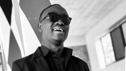 Umuramyi Gad-Banger yashyize hanze indirimbo nziza yise "Uzibuke" ari nayo imwinjije mu muziki-VIDEO