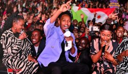 Enguudo za Uganda okukankana Israel Mbonyi nga bwekyabadde e Kenya