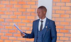 Mukwiriye kumpa impamyabusomyi kuri Paradise! Mizero Fred Usoje Kaminuza muri RP-Huye