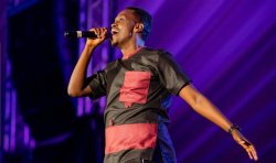 Bosco Nshuti yahumurije abarushye n'abaremerewe mu ndirimbo "Mbaraga zikiza" - VIDEO