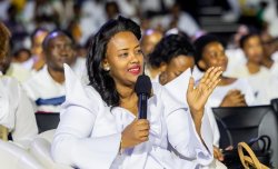 Nta mpamvu yo guta igihe wisobanura: Ibintu 5 Pasiteri akwiriye gukora igihe ari kwibasirwa ku mbuga nkoranyambaga 