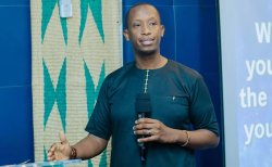 Bwa mbere mu Rwanda hari kubera igiterane cya Nibature cyateguwe n'Itorero Manifest Fellowship Rwanda