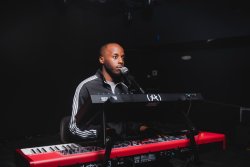 Boaz Congera uririmba nk'aba-stars bo muri Amerika yinjiye mu muziki ateguza ibitangaza mu myaka 5