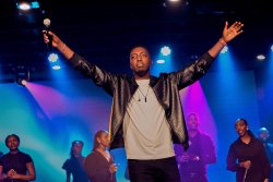 Nkunda ukuntu yicisha bugufi: Muragwa Felix wateguje "Yesu arahamagara" yavuze imyato Apotre Mignonne