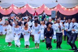 Nyagatare: Byari umunezero mu gitaramo cya Korali Horeb cyitabiriwe n'abayiririmbyemo bose kuva mu 2010