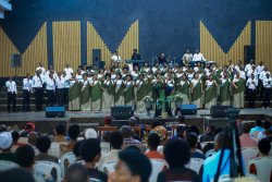 Korali Impanda yatumiye Jehovah Jireh choir mu gitaramo cyo kwizihiza isabukuru y'imyaka 30
