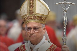 Papa Leo XIV yagaragaje impungenge ku ikoreshwa rya AI ryamugaragaje ahanuka kuri escalier bitarabaye