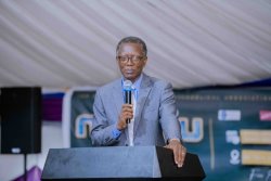 UR Rukara: Ishami ry'Uburezi bari mu munezero bagejejweho na (Rtd) Rev Dr Antoine Rutayisire