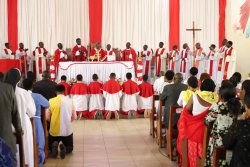 Uko mu Rwanda byari byifashe ku munsi wo kwizihiza Abatagatifu b'i Bugande bahowe Imana