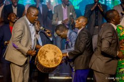 Kwaya ya Alarm Ministries imeadhimisha miaka 25 ya uinjilisti kupitia nyimbo, kusherehekea mafanikio ya wakati huo