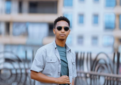 Israel Mbonyi ari ku rutonde rwa Clima Africa 2025 nk'umuhanzi w'umwaka wo muri Afurika y'Iburasirazuba