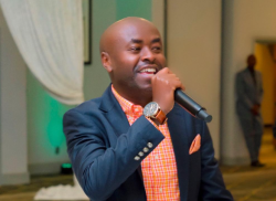 Patient Bizimana yasubukuye ibitaramo bya Pasika ahereye muri Canada- Serge na Frank bazabana na we