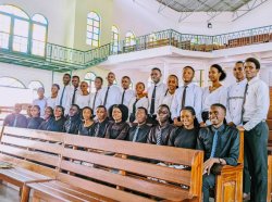 Truth Friends Family yiyemeje gutanga ibyishimo mu mpera z'umwaka nyuma yo gusohora “Nzanezerwa”