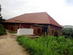 Karongi: Abajura bacucuye urusengero rusengerwamo n'amatorero 3 ariyo ERC, EAR na Zion