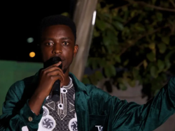 “Uriyo” ya Alicia na Germaine yarijije umusizi Ira Badena: “Yamwibukije uko yari agiye gucibwa ikirenge”