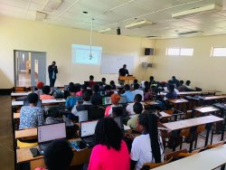 Abagize CEP UR Huye bo mu ADEPR n'abandi babyifuzaga basoje amahugurwa y'ikoranabuhanga