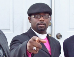 Bishop Robert yatawe muri yombi azira gufata ku ngufu umwana wo mu muryango we byibuze inshuro 600 