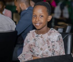 Yateguje indirimbo n'abarimo Apotre Dr Gitwaza: Jessie agarukanye indirimbo "Mukono wa Ajabu"