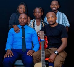Bruxelles: The Salt Worship Team yorosoye abasinziriye mu buryo bw'umwuka mu ndirimbo "Nicyo gihe"