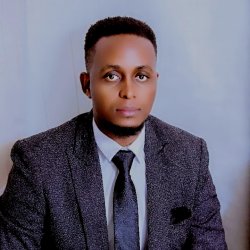 Fabrice Munyaneza wa Azaph ahumurije abihebye mu ndirimbo "Imirimo y'Imana" yashibutse ku burwayi bukomeye