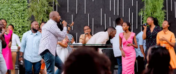 Alarm Ministries na Asaph Worship Team Rubirizi bageze kure imyiteguro y'igitaramo cy'amasaha 12 yo kuramya