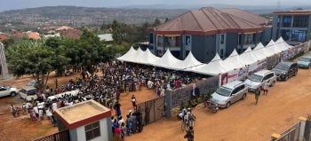 Tujyane muri Semineri y'Abamama i Bugesera yoyobowe na Karman Morey - Urusengero rwuzuye bajya no hanze