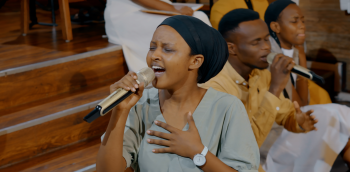 Heart of Worship basohoye indirimbo nshya "Yesu ni Iriba" yahurijwemo indirimbo 2