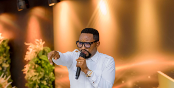 Prophète Ernest Nyirindekwe dit que la technologie éloigne de Dieu mais que le Rwanda est un modèle divin