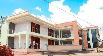 Ntende-Gatsibo: Abahinzi b'umuceri n'ibigori biyubakiye Hotel ifite inyenyeri 2 