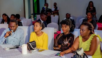 Hari umuntu uririmba neza ariko n'Akagari kakaba katamuzi, bazagusasira imyenda mu muhanda-Rev. Primitive