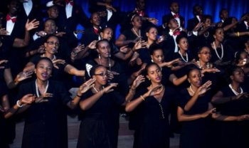 Asaph Music International ifite agahigo ku Isi ko gukora Album 12 mu mezi 12 yateguye igitaramo cy'amasaha 12 - VIDEO