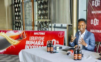 Israel Mbonyi yatanze umucyo ku bavuga ko yakoze ikosa ryo kwamamaza ikinyobwa cya SKOL