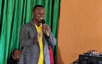 Pastor Justin Hakizimana arasaba ko hakorwa ibiterane byo kwamagana abo yise 'abapfumu bo mu nsengero'