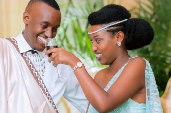 Ev. Ngombwa Egide na Solange Uwase basezeranye imbere y'Imana mu birori biryoheye ijisho-PHOTOS