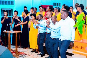 Korali Galedi yashyize hanze indirimbo nshya "Hembura Umurimo Wawe" isaba "kwigira kuri Nehemiya"