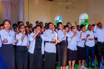 Korali Elayo basohoye indirimbo "Banyarwanda" mu kwifatanya n'abanyarwanda kwibuka Jenoside yakorewe Abatutsi 