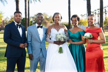 Ivumburamatsiko ku rukundo rwa Bonke Bihozagara na Bella Mukire bibereye mu kwa buki - PHOTOS