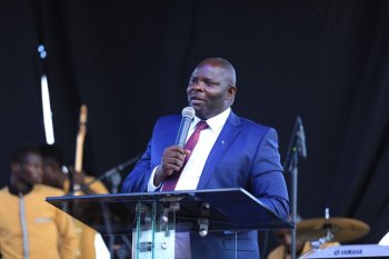 ADEPR igiye gutangira kwimika abagore ku nshingano z'Ubupasiteri - Twitege Kudefiriza no kwambara amaherena?