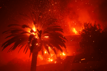 Inkongi z'umuriro muri Los Angeles zateje impaka: Ni ubuyobozi bwananiwe cyangwa ni igihano cy'Imana?