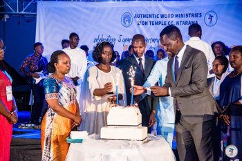 Udushya 10 twabonywe na Paradise mu giterane "In His Dwelling" Zion Temple Ntarama yizihirijemo isabukuru y'imyaka 5