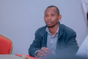 Abanyamakuru n'abahanzi batanze ubutumwa bwo guhumuriza Frodouard wa Paradise wapfushije Se