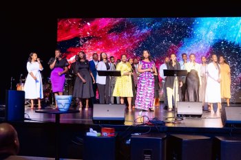 Nice Ndatabaye mu banyuzwe n'indirimbo “Mwuka Wera” ya Gisubizo Ministry Ohio